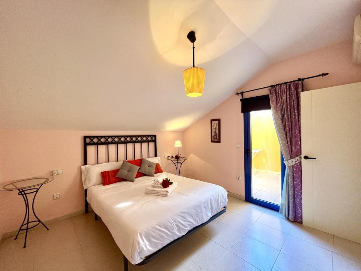 شقة Donzella House By Gloove دينايا المظهر الخارجي الصورة